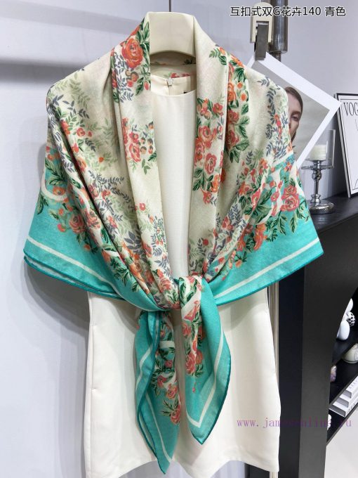 The new cashmere products are recommended for their good looks, including GG cashmere squaretv3iyvzo - Image 11