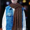 The latest flagship FF contrasting rolled edge scarf from New FD Home is a perfect match fordwat3i5f