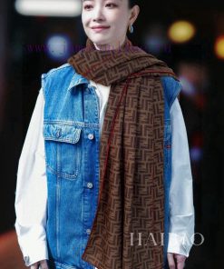 The latest flagship FF contrasting rolled edge scarf from New FD Home is a perfect match fordwat3i5f
