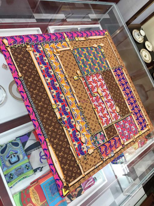 LV has launched a new 90 square scarf The Confidential Garden silk handkerchief features a f7hljfnaj - Image 5