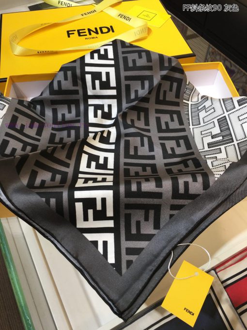 FD's latest flagship FF diagonal striped 90 silk square scarf, which is very easy to match fpmy68nlg - Image 3