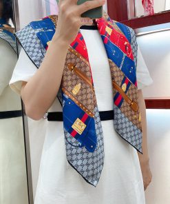 GUCCI's latest flagship luggage 🧳 90 silk square scarf, a flower series that is very easy toenks3ooa