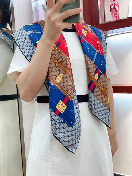 GUCCI's latest flagship luggage 🧳 90 silk square scarf, a flower series that is very easy toenks3ooa - Image 2