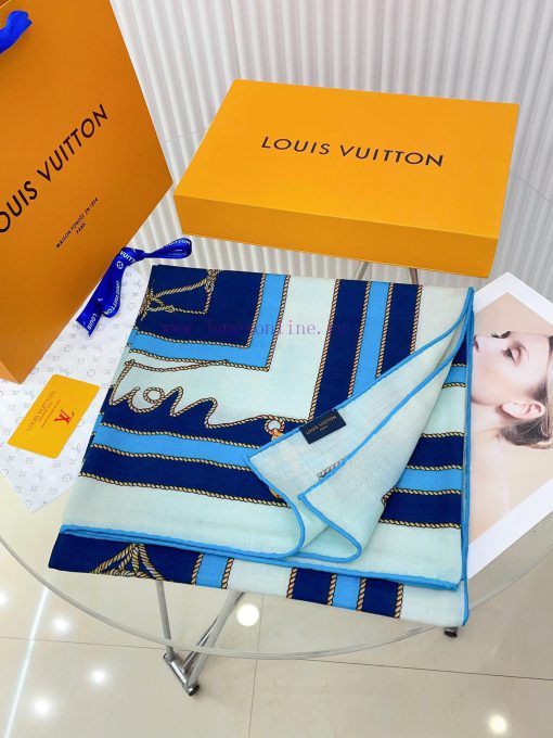 LV's elegant and noble baby like soft touch chain, logo velvet print, cleverly uses the donkuathi6pj - Image 5