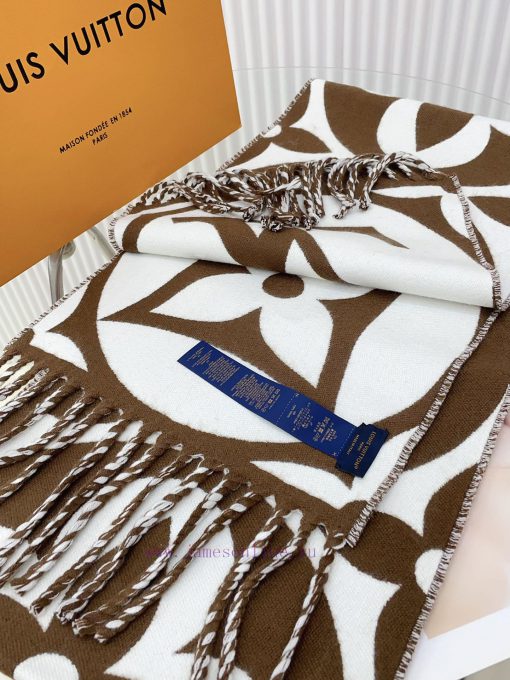New scarf 🧣 It's so beautiful. LV big Fried Dough Twists also has a new style LV scarf with n127em28 - Image 7