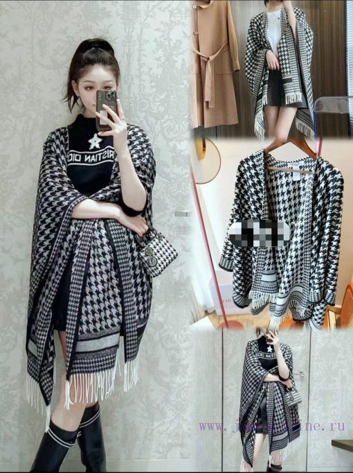 The Thousand Bird Grid Jacquard Logo Printed Cloak Material is 100% Kashmir Imported Cashmer4utme90p - Image 2