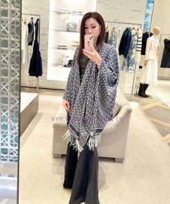 CD Jacquard Logo Printed Cloak Material 57% Kashmir Imported Cashmere 43% Wool Fabric Size 17xrdcus7