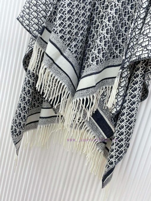 CD Jacquard Logo Printed Cloak Material 57% Kashmir Imported Cashmere 43% Wool Fabric Size 17xrdcus7 - Image 6