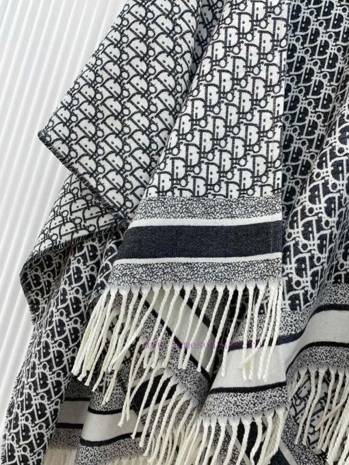 CD Jacquard Logo Printed Cloak Material 57% Kashmir Imported Cashmere 43% Wool Fabric Size 17xrdcus7 - Image 7