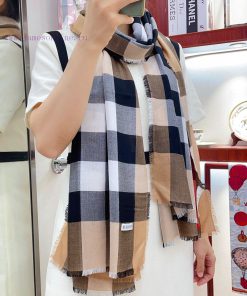 Deep camel color synchronized official website, Burberry's fashionable sentiment, daily fashi4homx5k