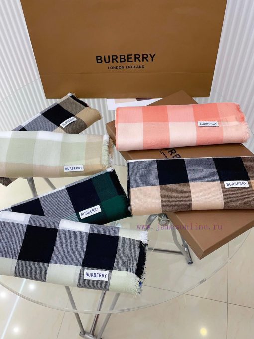 Green and green synchronized official website, Burberry's fashionable sentiment, daily fashiek7zynh6 - Image 3