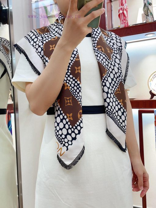 Beautiful beyond [tears] Royal palace level premium donkey LV new item on sale. This square xuw5fx3m