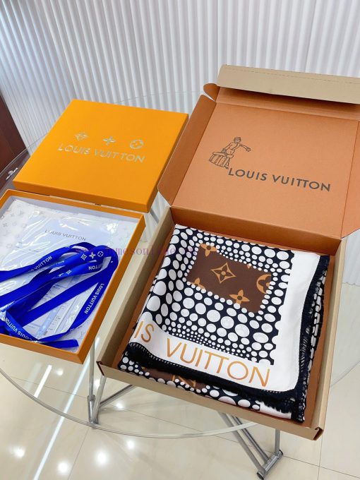 Beautiful beyond [tears] Royal palace level premium donkey LV new item on sale. This square xuw5fx3m - Image 4