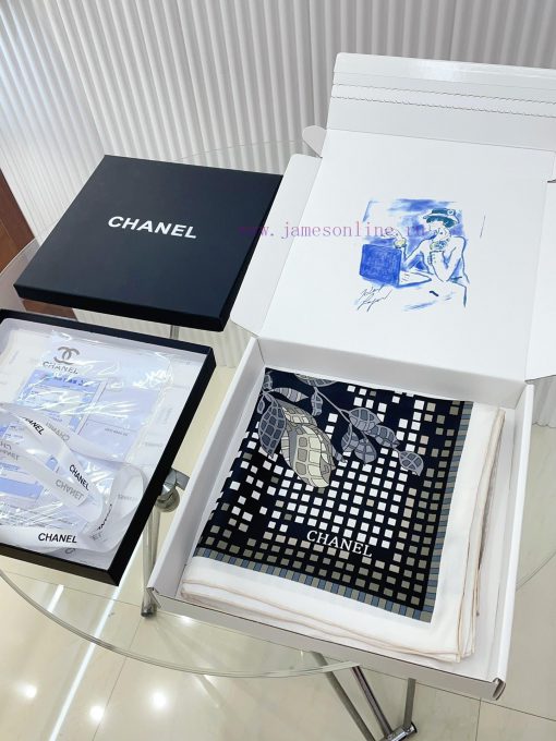 Elegant and sophisticated, Chanel's new elegant camellias are truly delightful. They are culdzrdb9l0 - Image 3