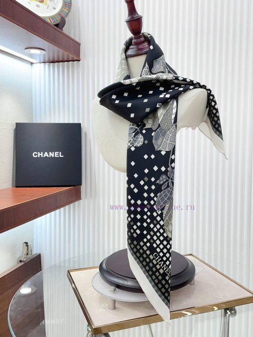 Elegant and sophisticated, Chanel's new elegant camellias are truly delightful. They are culdzrdb9l0 - Image 9
