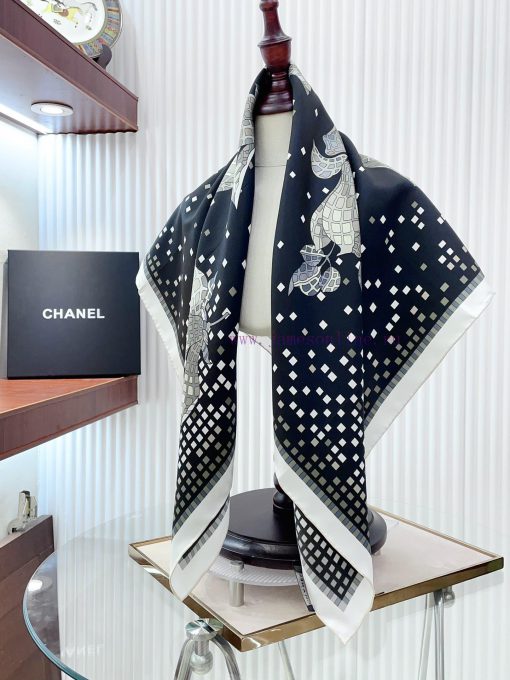 Elegant and sophisticated, Chanel's new elegant camellias are truly delightful. They are culdzrdb9l0 - Image 10
