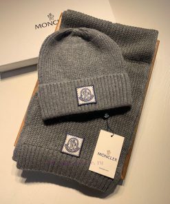 Monster mouth mask set wool set hat classic set hat scarf warm and super comfortable~Winter sgdylj87