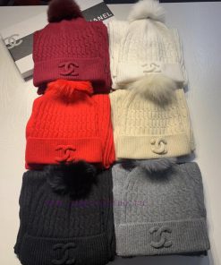 Chanel wool set hat - with fox fur ball classic set hat scarf warm and super comfortable~Wingzwwnmio