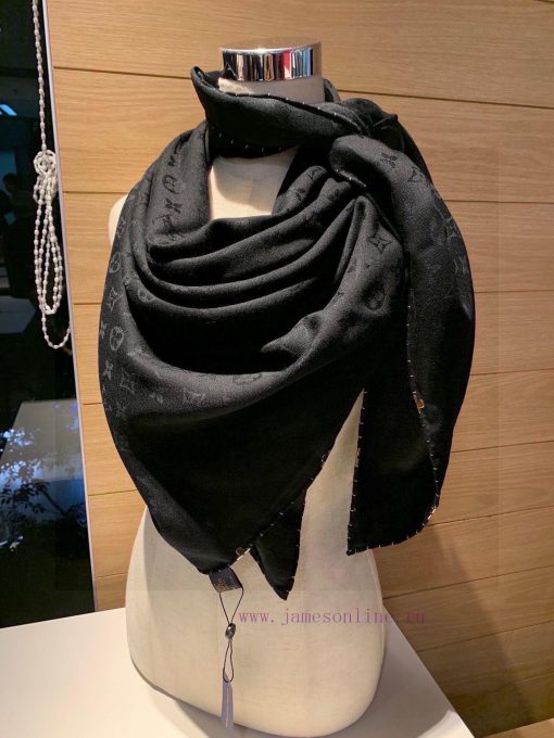 Heavy duty product, the texture is truly commendable. LV limited edition metal floral buckleo3vpt89w - Image 10