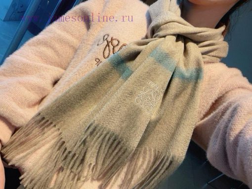 Luo Yiwei's men's and women's scarves are highly praised and kept for themselves. This is a qvt1aspl
