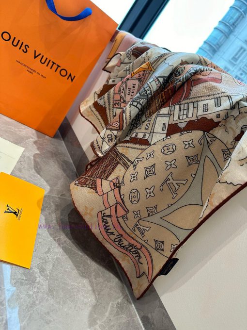 Sincere praise for this Malles Merveilleuruses cashmere square scarf, which interprets the insu6at3v - Image 10