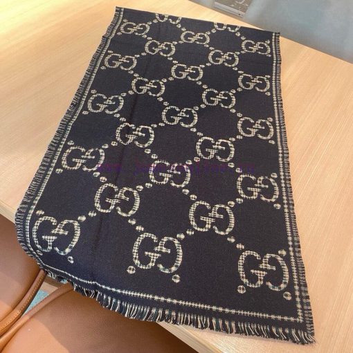 Gucci style lettersFabric woolSize 47 * 180Wool and silk scarf, decorated with oversized des4p5w7jb0 - Image 6