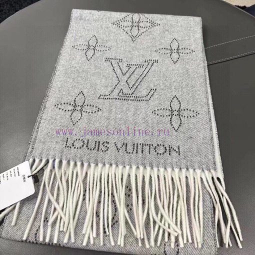 Louis Vuitton's new double-sided scarf, Mahina Flight Mode scarf, is woven with jacquard tec41tcmhvt - Image 8