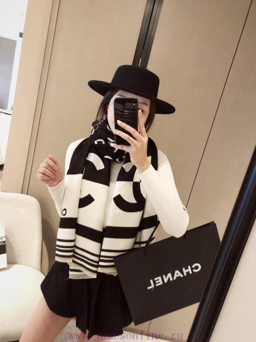 European version exclusive new Coco Chanel imitation cashmere letter jacquard scarf 🧣 Fashio6smo5g34 - Image 5