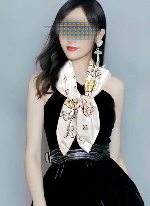 The newly launched 24L home silk square scarf is a must-have for high-end women. It is a rarzmw5bmqs