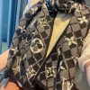 Arrived, B's men's and women's scarves have received angry praise and are kept for themselvelbh21wlj