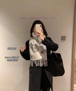 Top of the line original men's and women's clothing, Roewe is very lucky to have obtained th4h4bl8ko