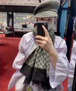 GucciFabric silk and woolSize 200 * 65Color BlueThis shoulder accessory is inspired by thecb0ukvxp