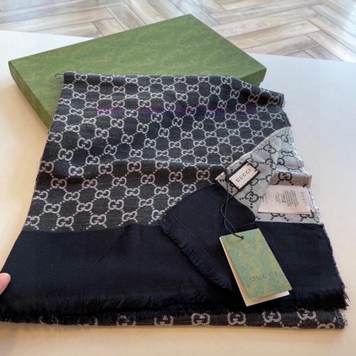 GucciFabric silk and woolSize 200 * 65Color BlueThis shoulder accessory is inspired by thecb0ukvxp - Image 6