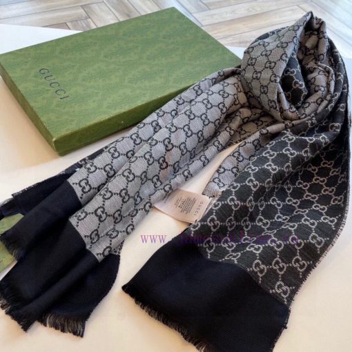 GucciFabric silk and woolSize 200 * 65Color BlueThis shoulder accessory is inspired by thecb0ukvxp - Image 9