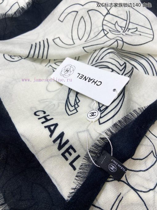 The new Chanel Double C logo family lock edge 140 whisker edge cashmere square scarf is highvg991j97 - Image 9