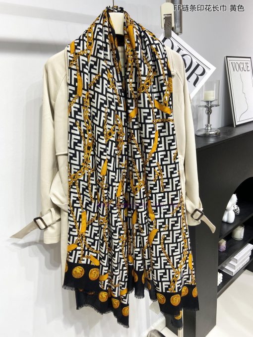 The new Fendi cashmere long scarf FF chain printed long scarf is highly recommended by VIPs.2ocmvg54 - Image 13