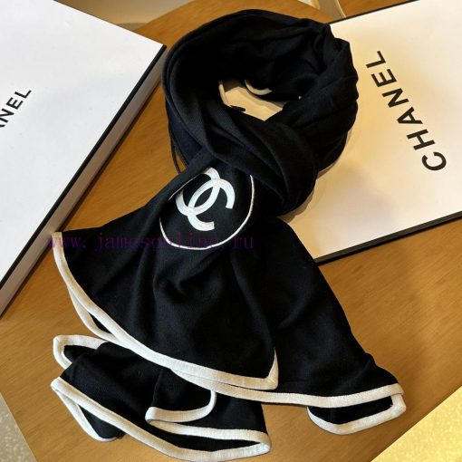 The classic Double C series, synonymous with women's elegance, is made of 70% cashmere and 3yqzcd13d - Image 7