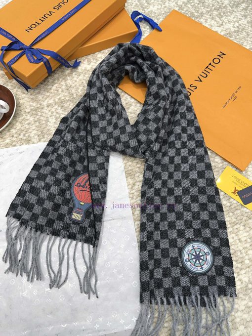 The Damier Graphite 12 Letters Petit Damier scarf is made of wool knit fabric and features aqyuiwllr - Image 5