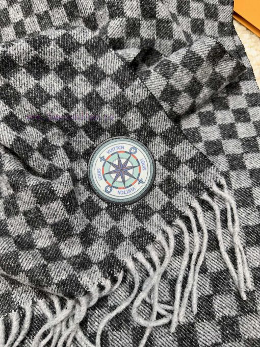 The Damier Graphite 12 Letters Petit Damier scarf is made of wool knit fabric and features aqyuiwllr - Image 6
