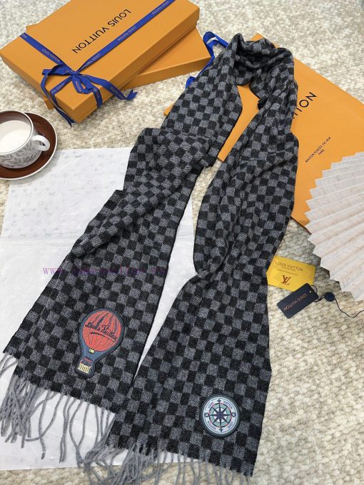 The Damier Graphite 12 Letters Petit Damier scarf is made of wool knit fabric and features aqyuiwllr - Image 9