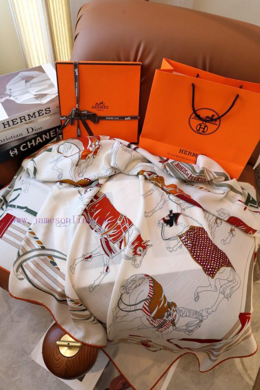 Hermes 2024 Autumn/Winter Silk Scarf CollectionI estimate that the purchasing list for the nk8raztl8 - Image 5