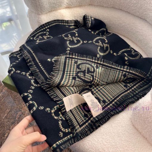 The classic GG pattern is one of the iconic elements used by the brand since the 1930s, and cuw7mxf0 - Image 3