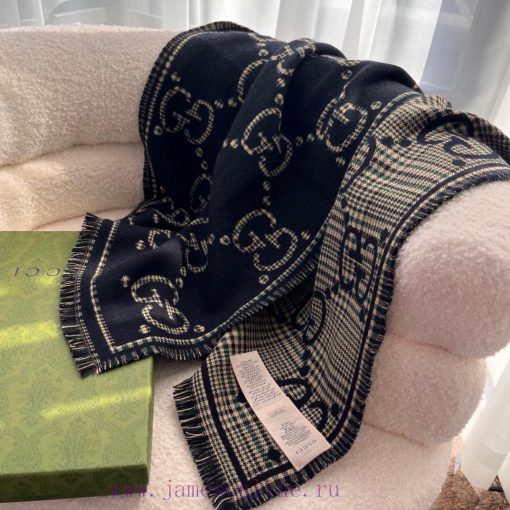 The classic GG pattern is one of the iconic elements used by the brand since the 1930s, and cuw7mxf0 - Image 10
