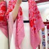 New~NewGucci is a very beautiful shawl series. The very outstanding tasteful fabric is very ji4xuvdb
