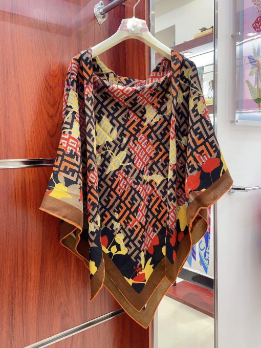 FENDI's latest flagship FF polka dot flower 140 silk cashmere square scarf is very easy to mjw0ooue4 - Image 6