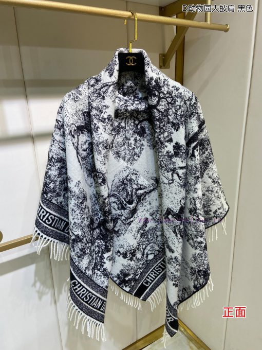 Dior's latest popular shawl, the D Zoo shawl, believe me, it is truly a warm big sheep with po384wa7 - Image 8