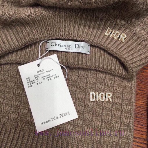 Dior set is made of high-quality cashmere material, which is of excellent quality. It is warbr8mhjum - Image 6