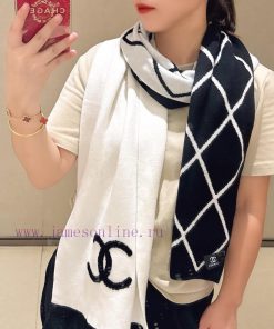 Upgraded version is here! Chanel's new embroidered shawl is so beautiful [shedding tears]. Tlvqj5c9r