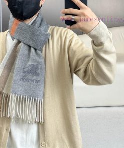 New to 100% cashmere 2023 Burberry's rare high-end men's scarf, a very authentic men's scarfsivw598v
