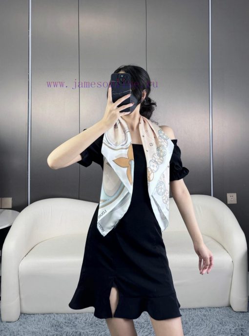 The 2024 Lv bestseller is super soft and silky smooth~The touch is really amazing. When weard15sgcxm
